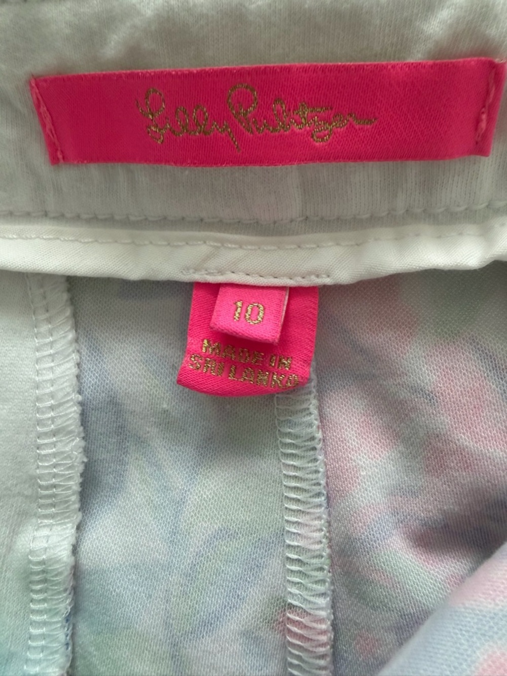 Lilly Pulitzer Pink, Green & Blue Floral Scalloped Shorts Size 10 - Picture 5 of 7